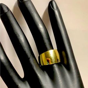 SOLD!!!!!AMAZING SOLID 14K GOLD RING!!!!!